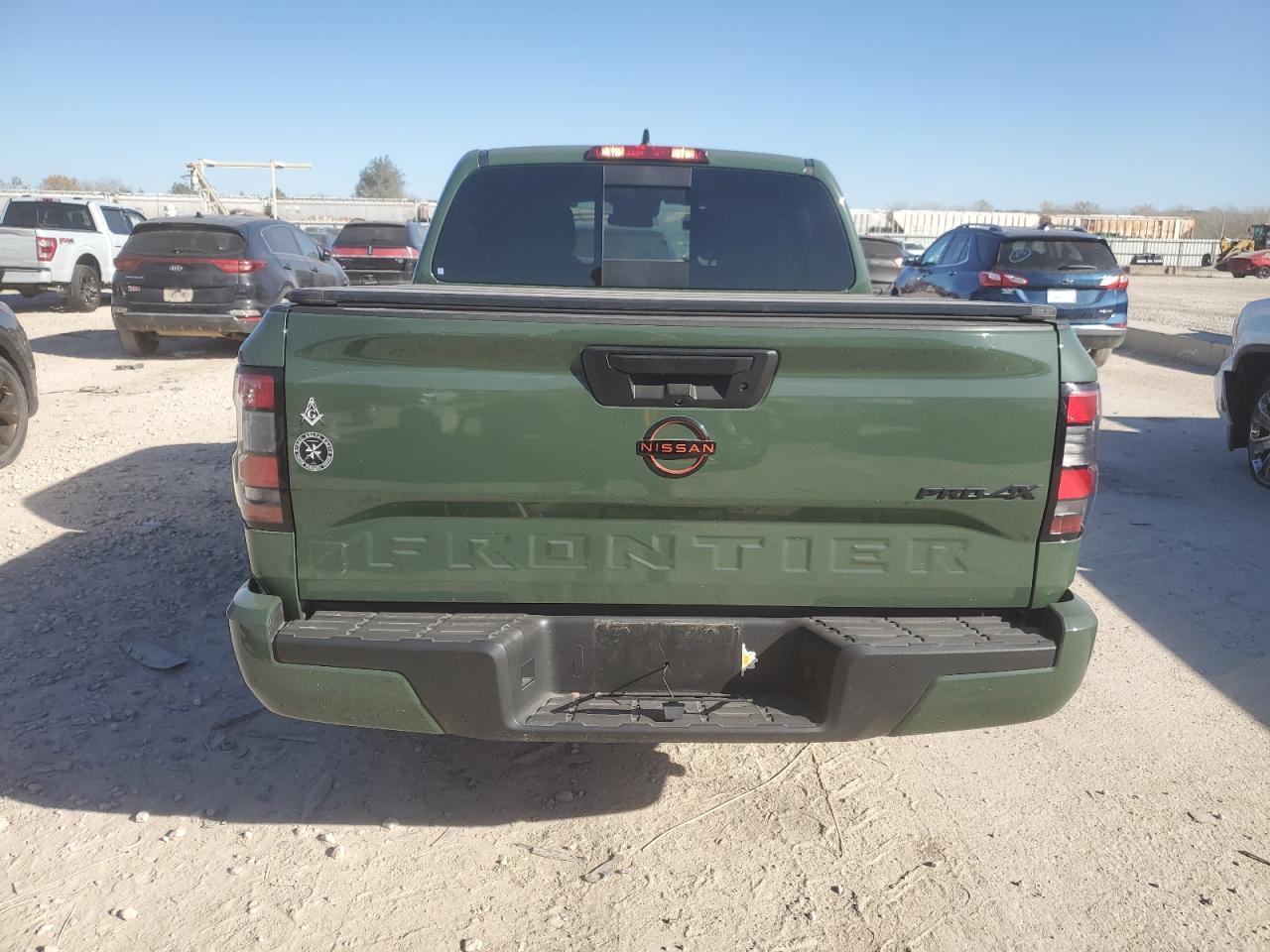 2024 Nissan Frontier s