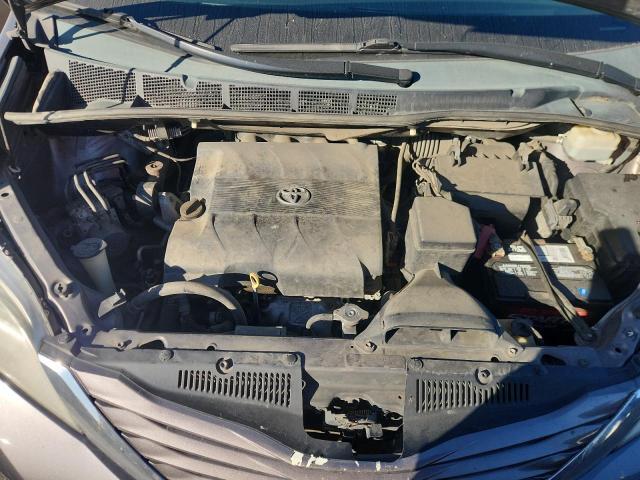 2015 Toyota Sienna le