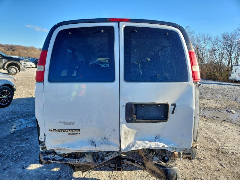 2015 Chev Express