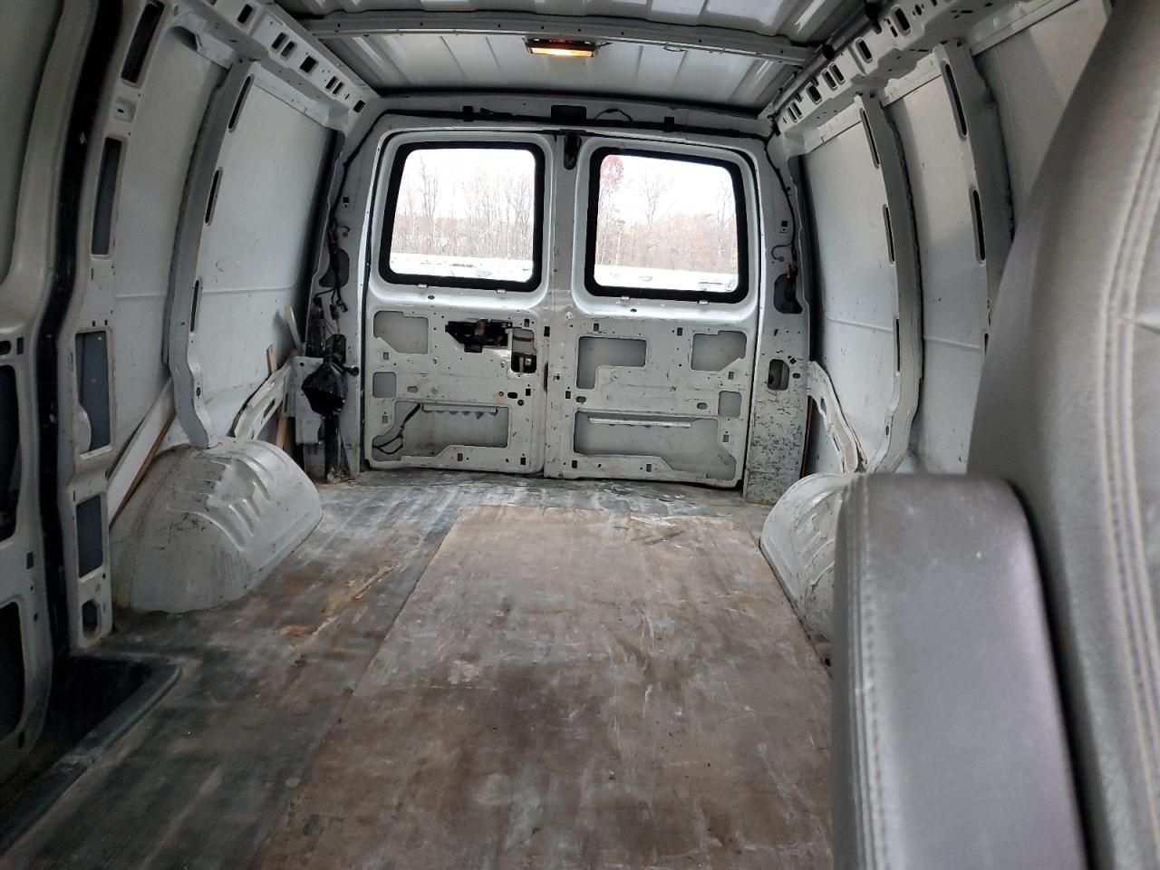 2013 Chevrolet Express 1500 Delivery Van