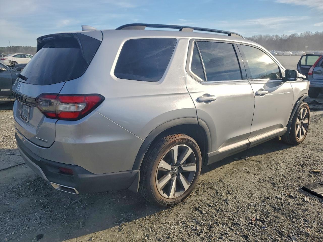 2024 Honda Pilot Touring