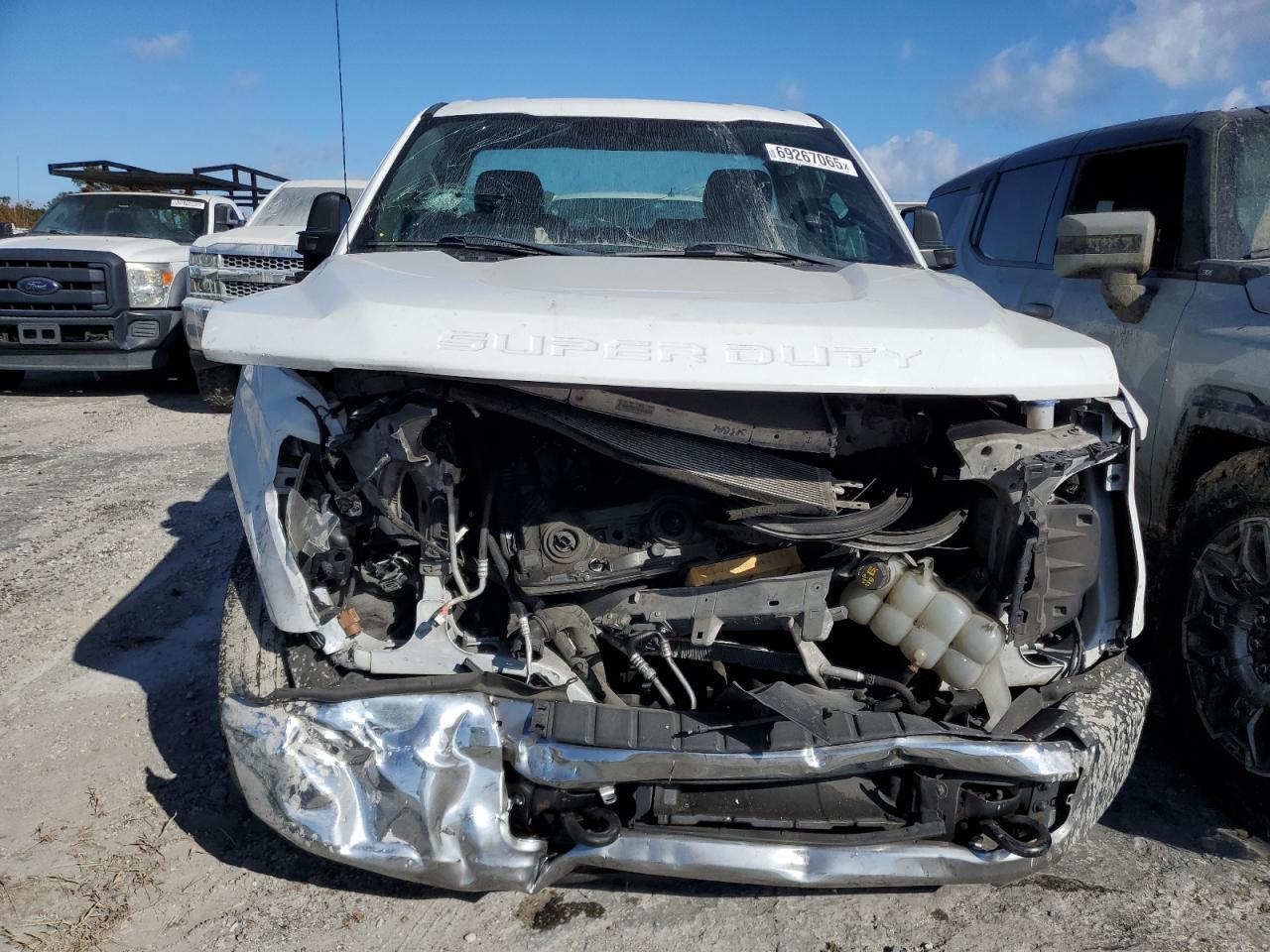 2021 Ford F250 Super Duty Truck Cab AND Chassis