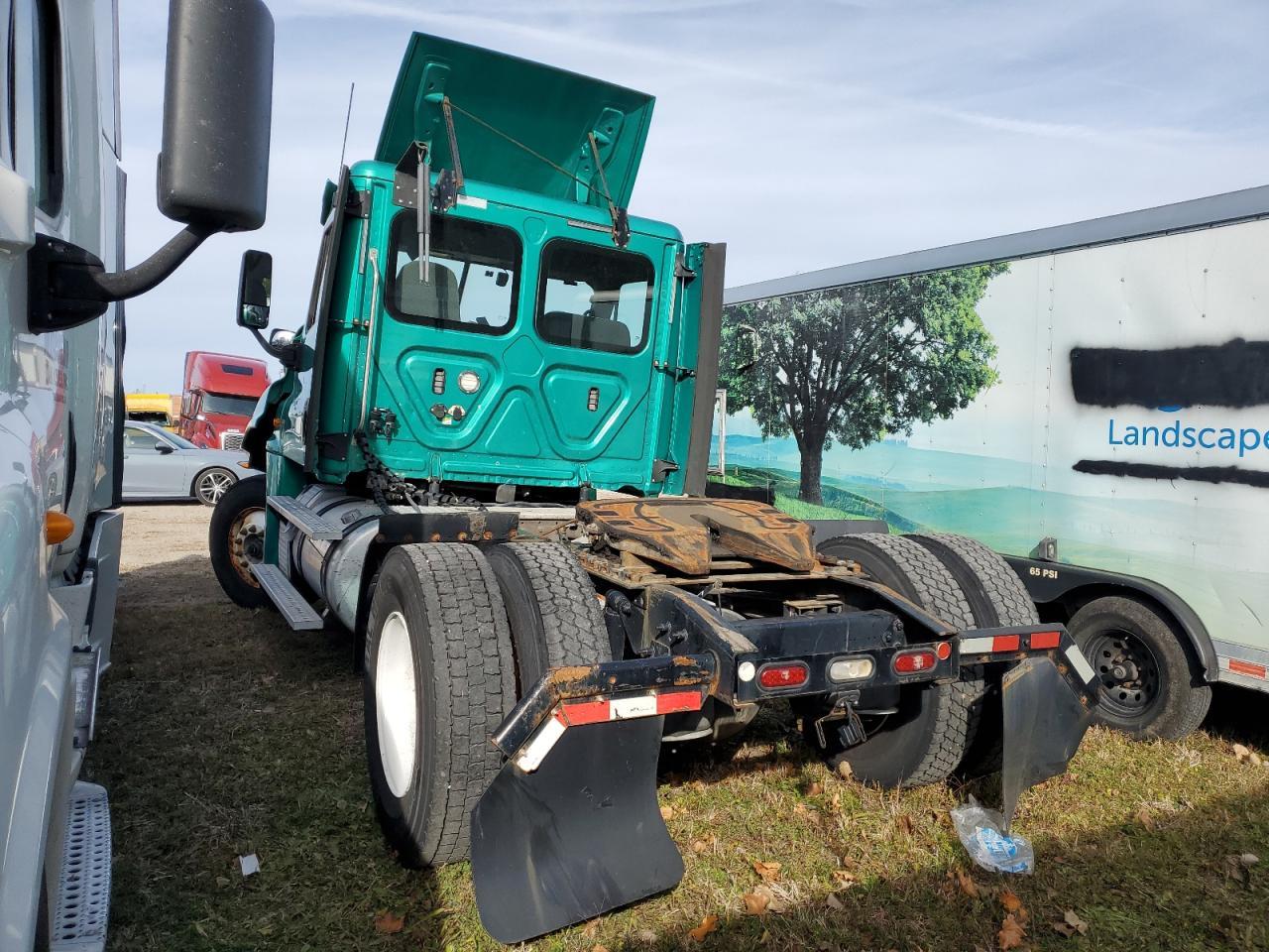 2019 Freightliner Cascadia 125 Semi Truck