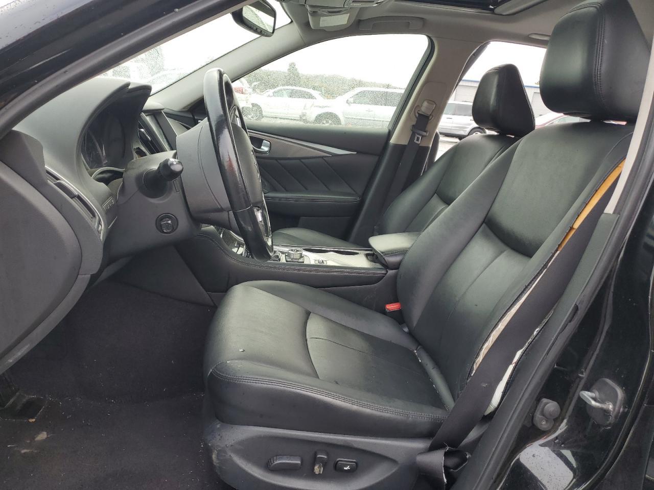 2016 Infiniti Q50 Premium