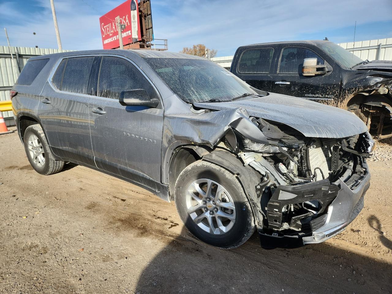 2023 Chevrolet Traverse ls