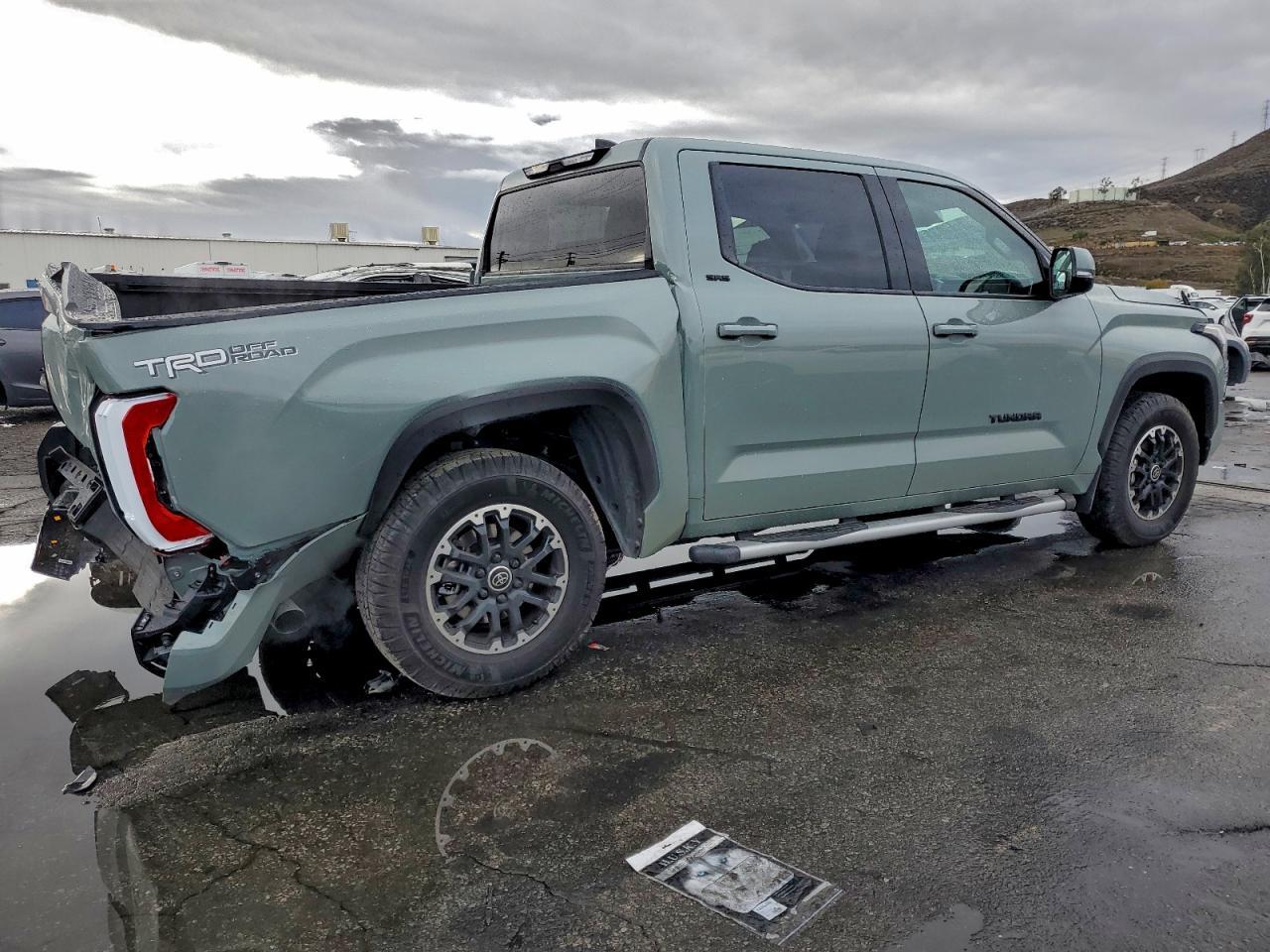 2022 Toyota Tundra Crewmax sr