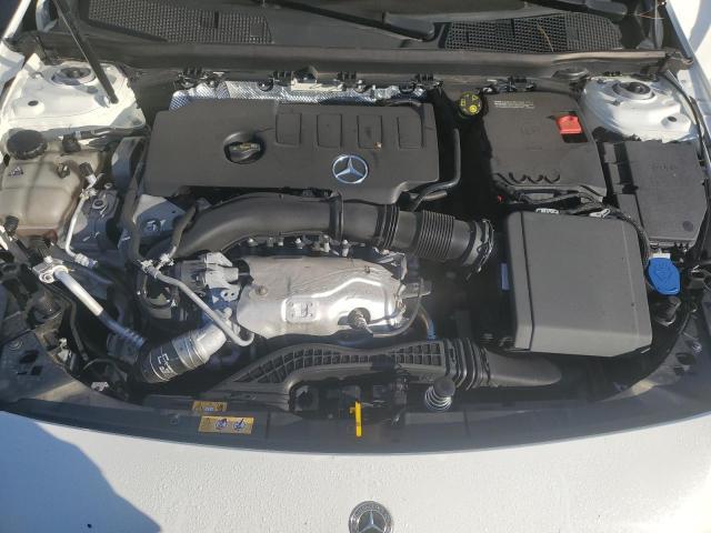 2022 Mercedes-Benz A 220