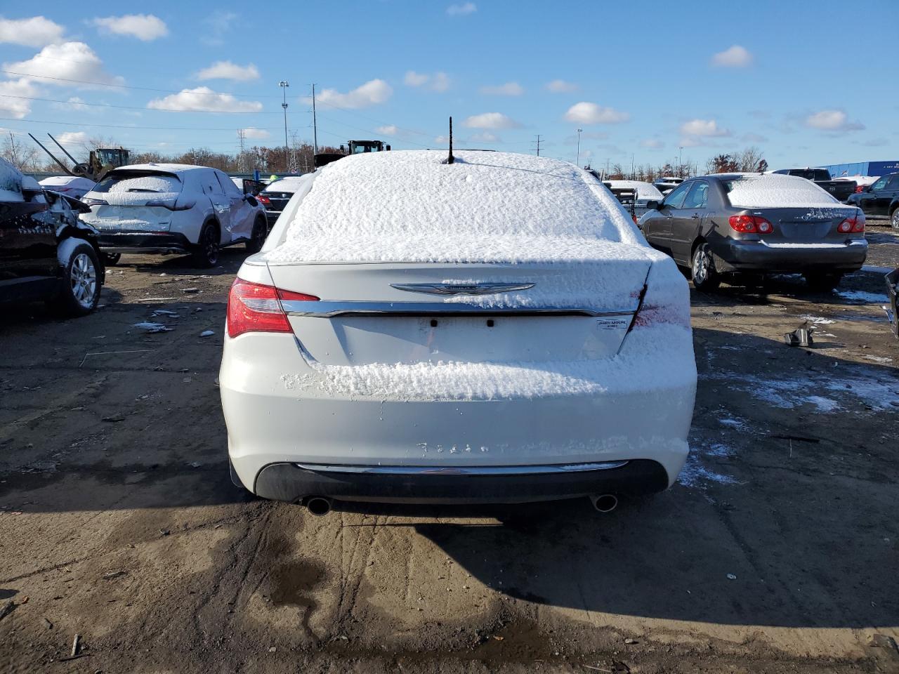 2013 Chrysler 200 Limited