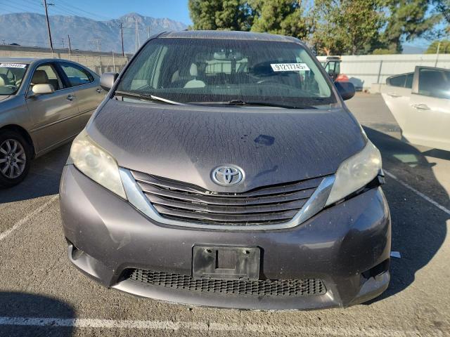 2015 Toyota Sienna le