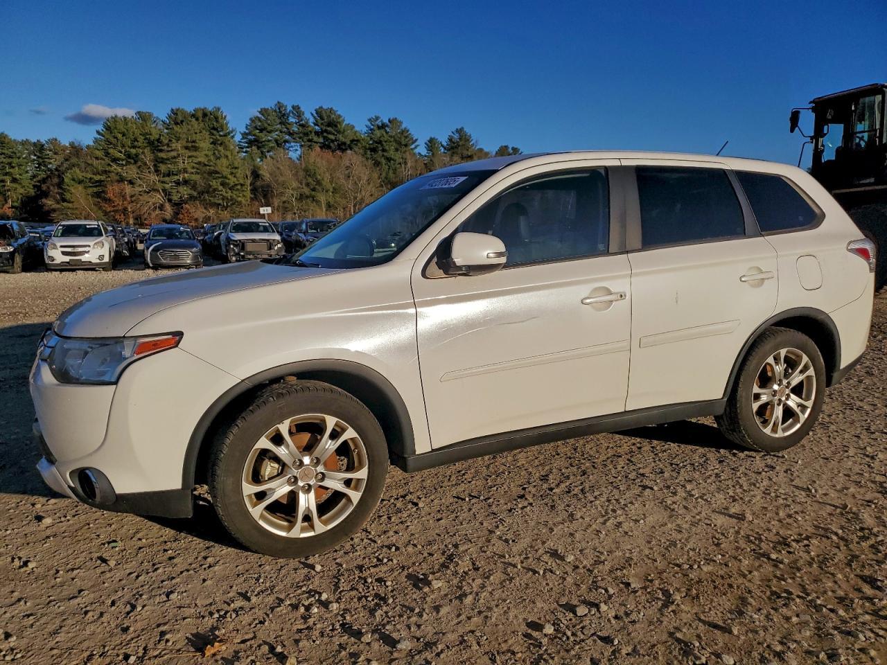 2015 Mitsubishi Outlander se