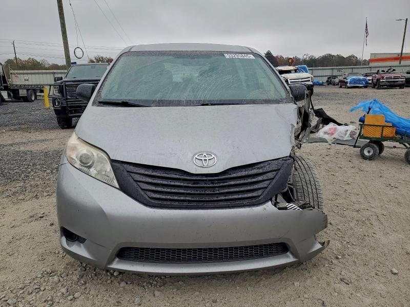 2016 Toyota Sienna