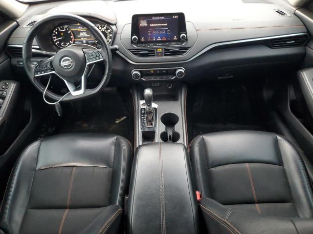 2020 Niss Altima