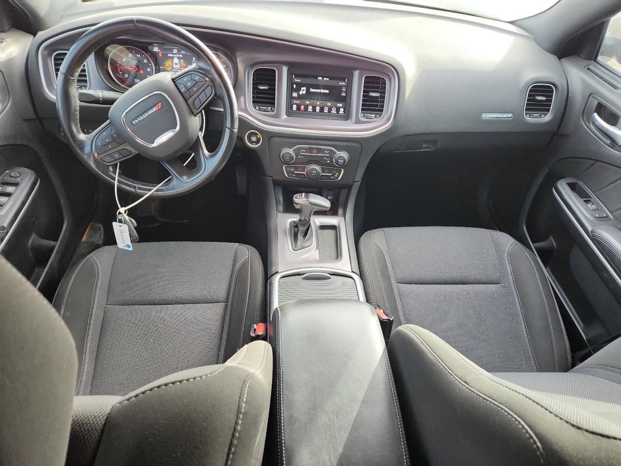 2020 Dodge Charger sxt