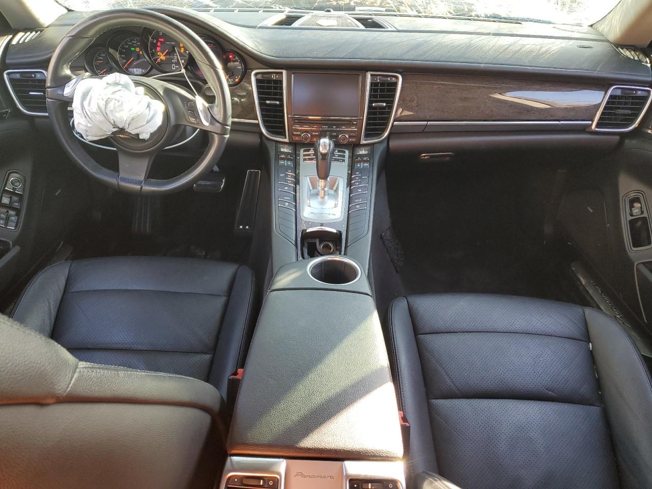 2012 Porsche Panamera 2