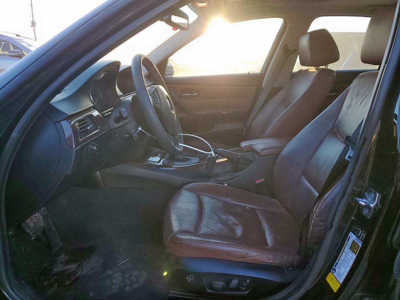 2006 BMW 325 i Automatic