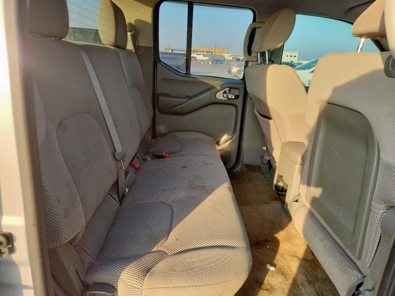 2011 Nissan Frontier s