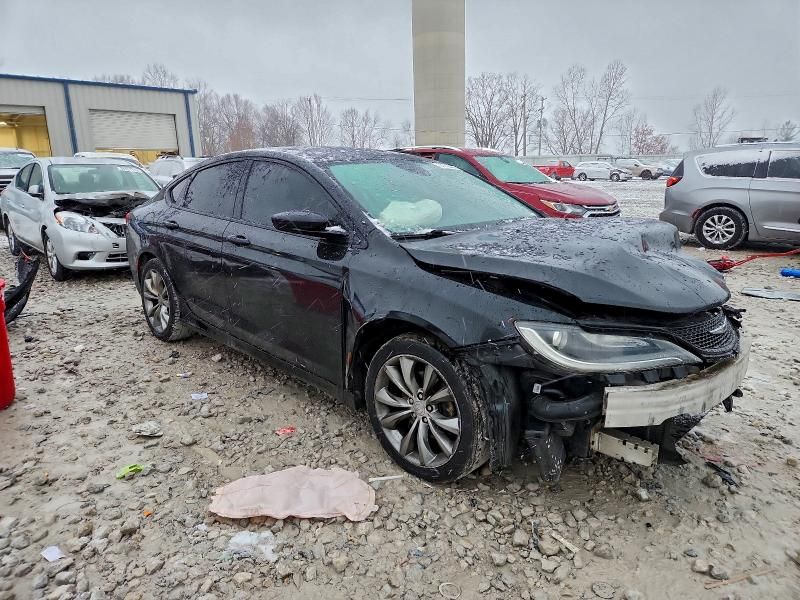 2015 Chrysler 200 s