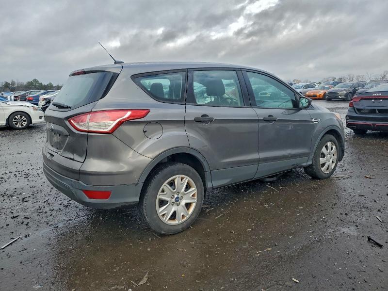 2013 Ford Escape s