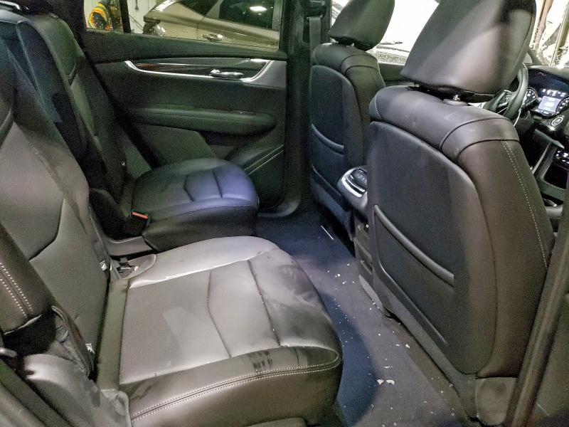 2025 Cadillac XT6 Sport