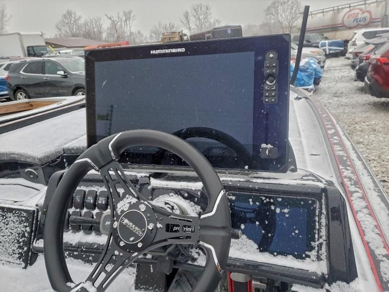 2024 Triton 21 Bass-boat