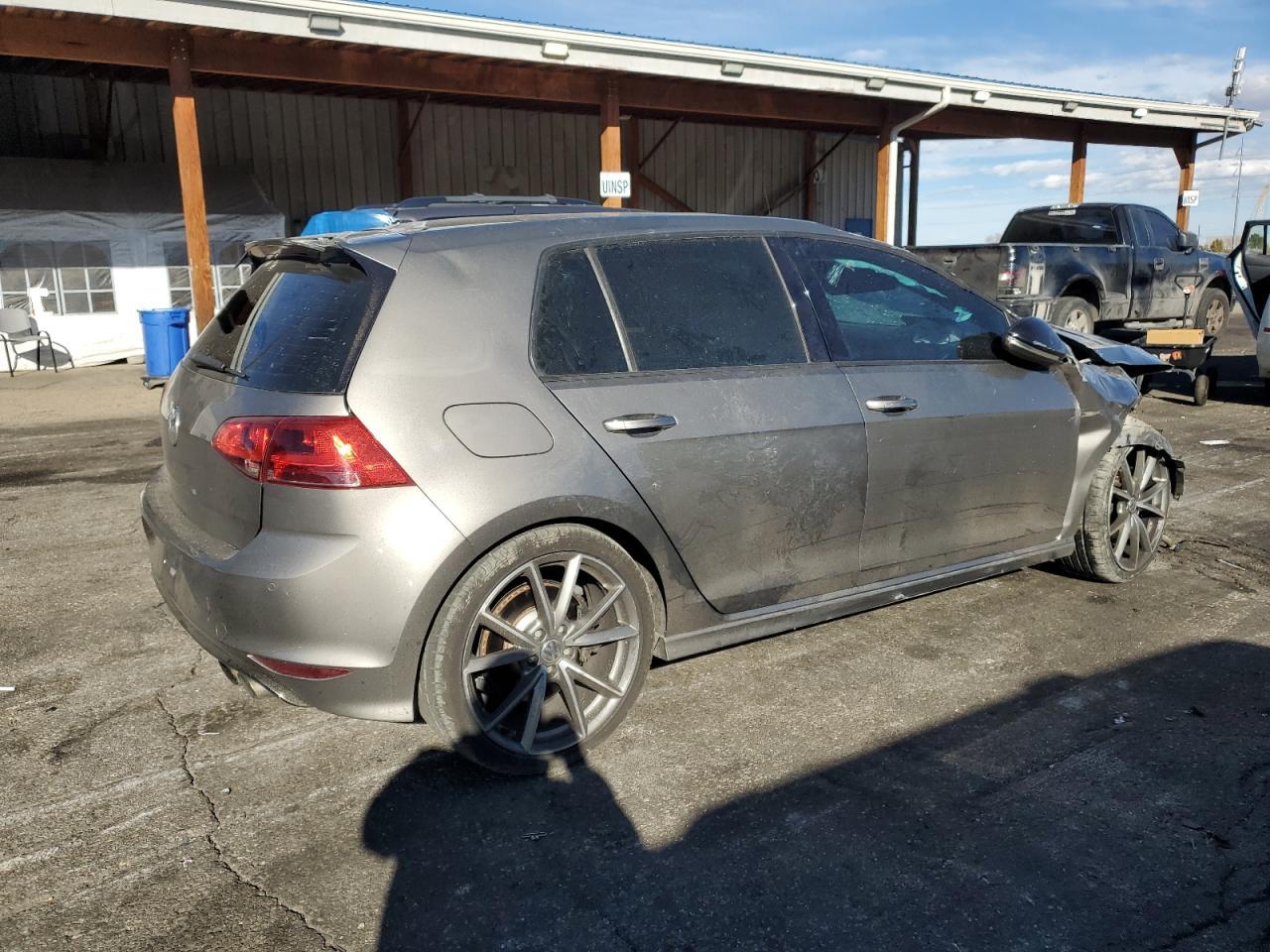 2016 Volkswagen Golf r