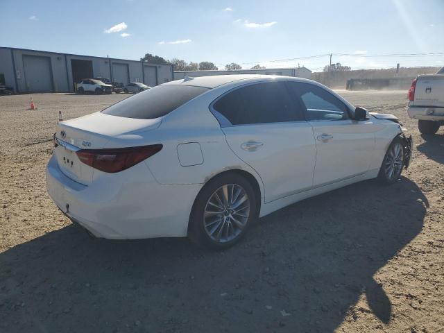 2018 Infiniti Q50 Luxe