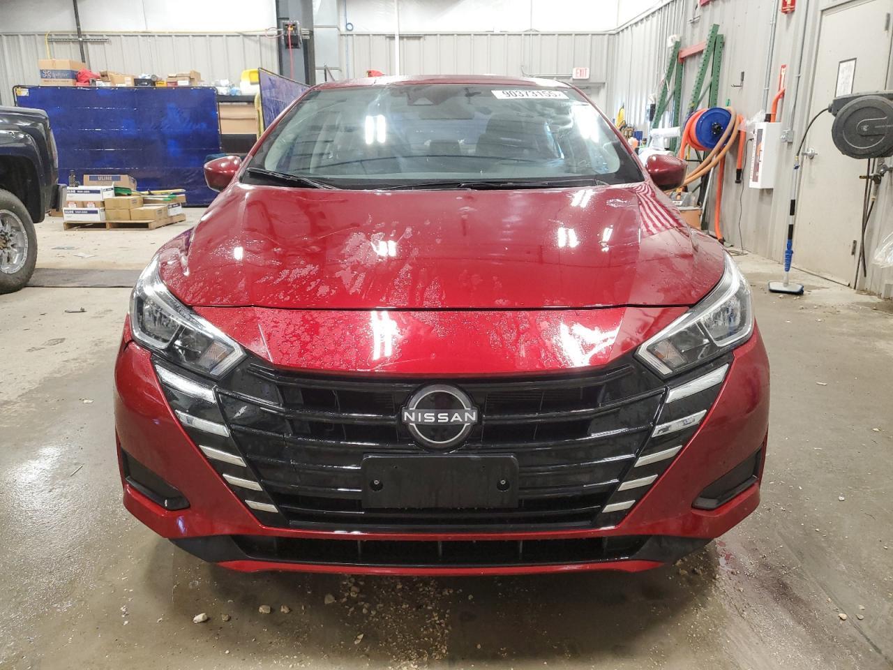 2024 Nissan Versa sv