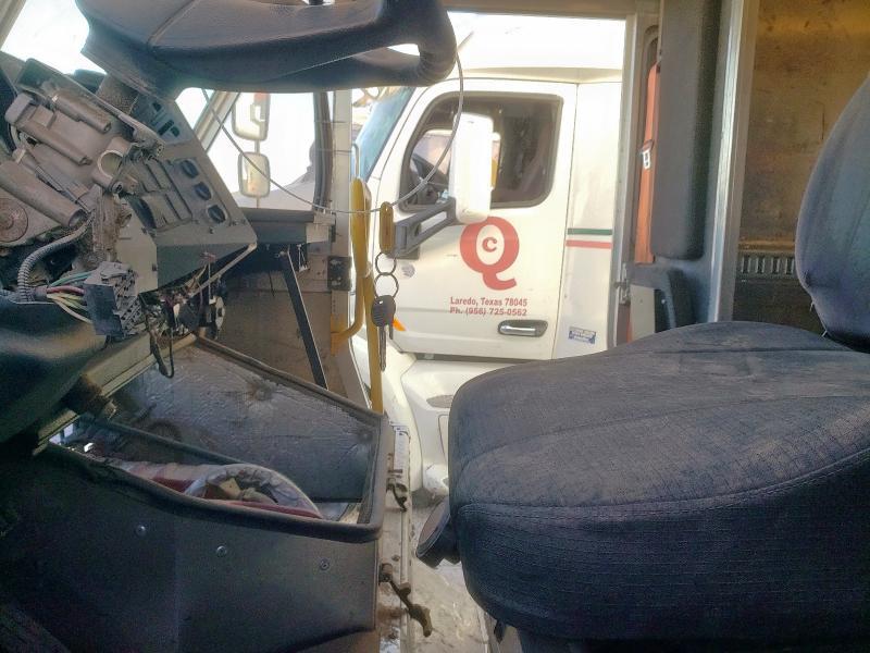 2015 Freightliner MT45 Delivery Truck