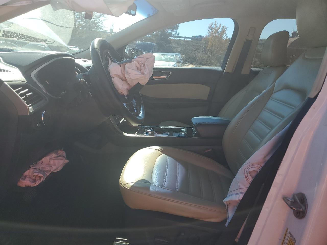 2020 Ford Edge sel
