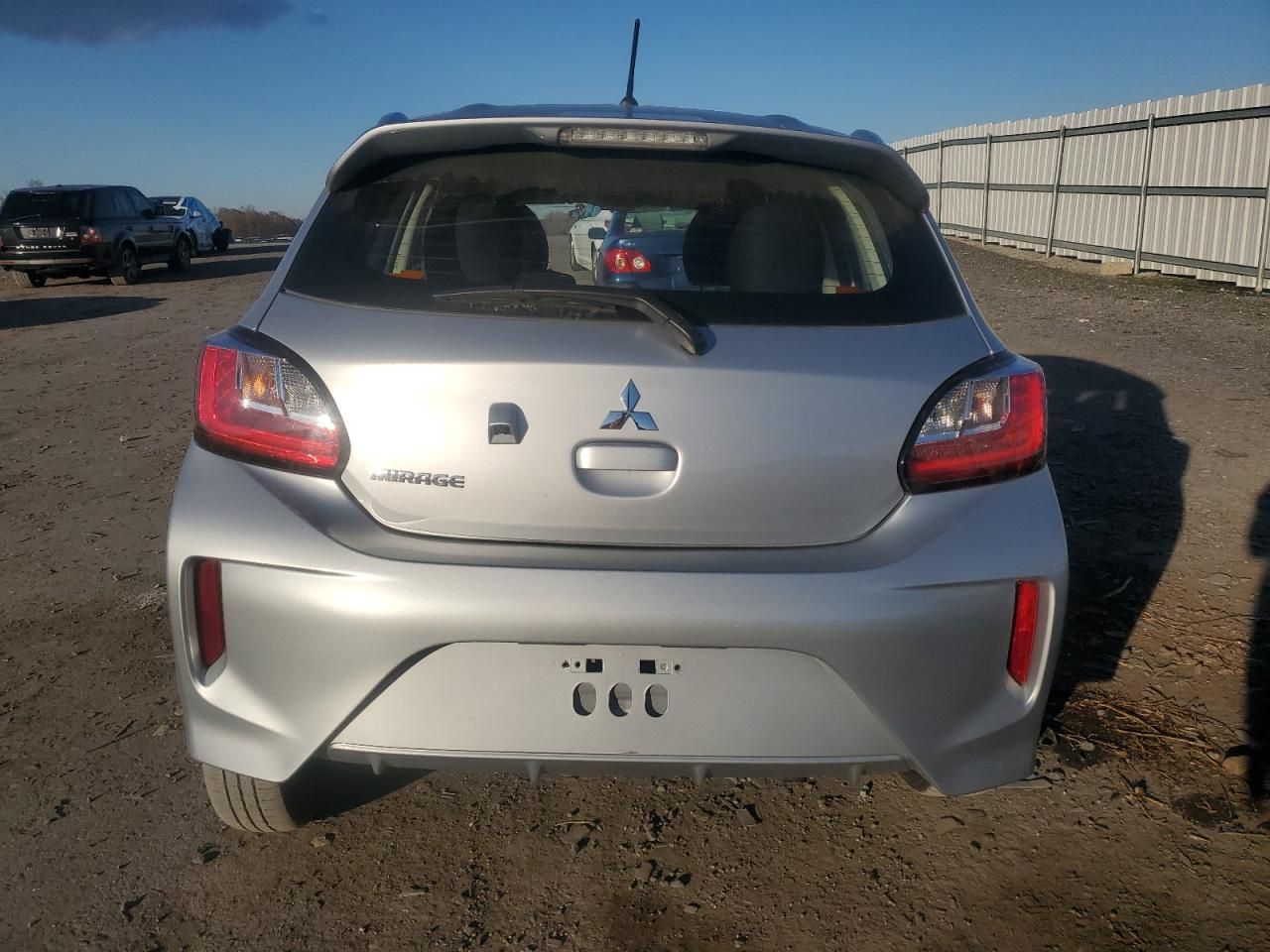 2024 Mitsubishi Mirage es
