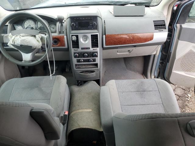 2009 Chrysler Town & Country Touring