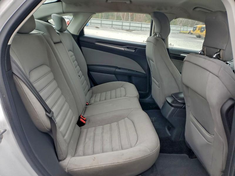 2013 Ford Fusion s
