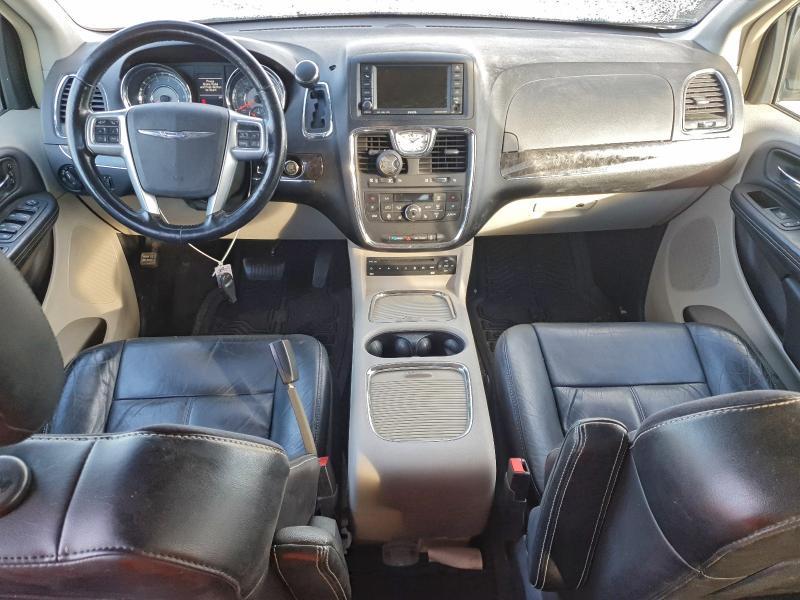 2011 Chrysler Town & Country Limited