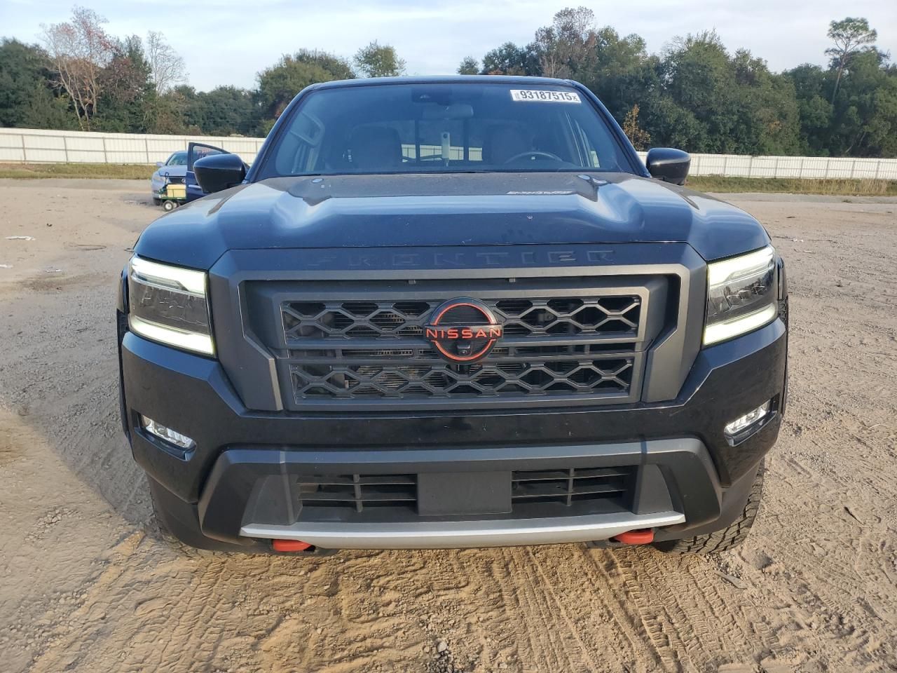 2022 Nissan Frontier s