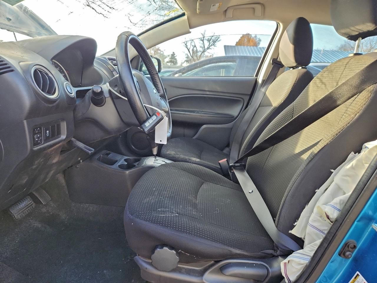 2015 Mitsubishi Mirage es