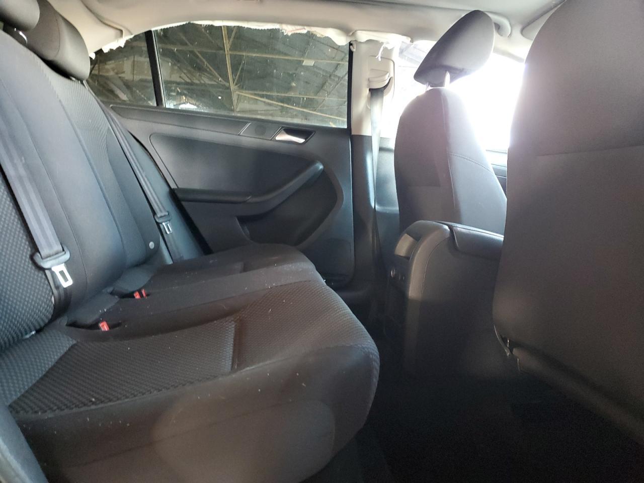 2013 Volkswagen Jetta Base