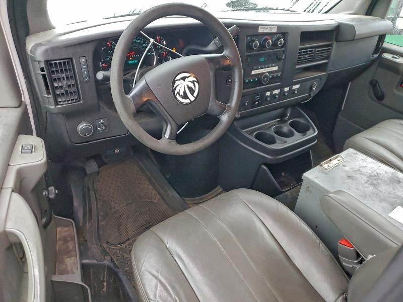 2013 Chevrolet Express 2500 Utility / Service van