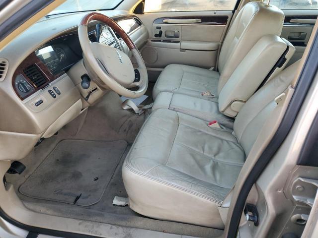 2010 Lincoln Town car Signature Limited