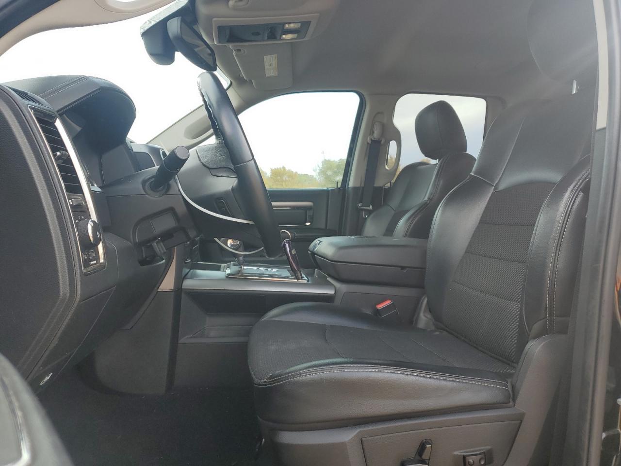 2013 Dodge Ram 1500 Sport