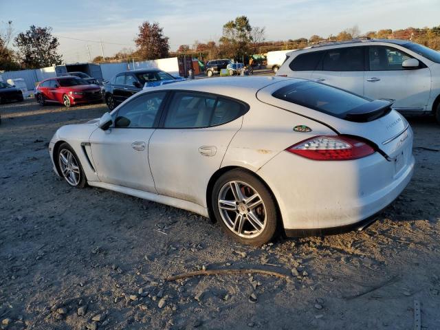 2011 Porsche Panamera 2
