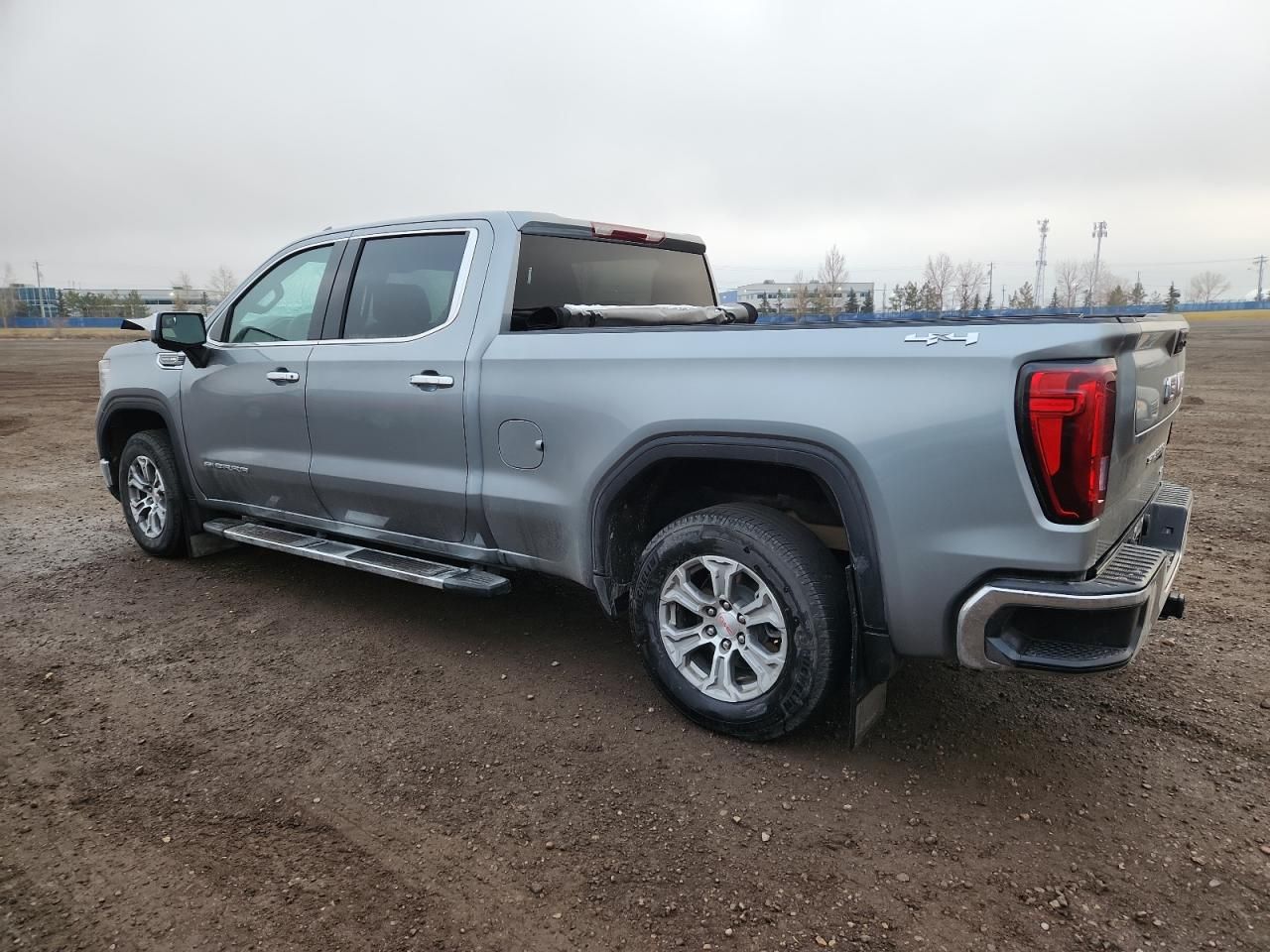 2025 GMC Sierra K1500 slt