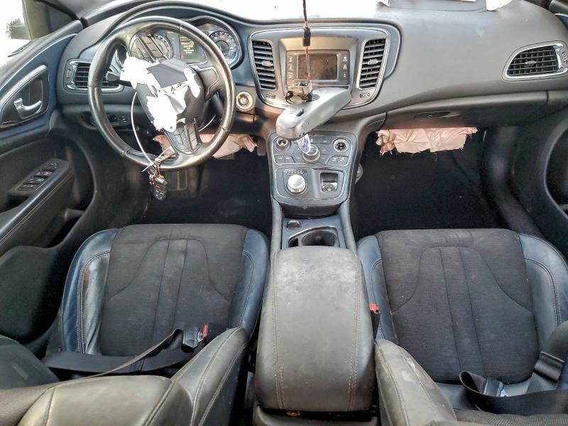 2016 Chrysler 200 s