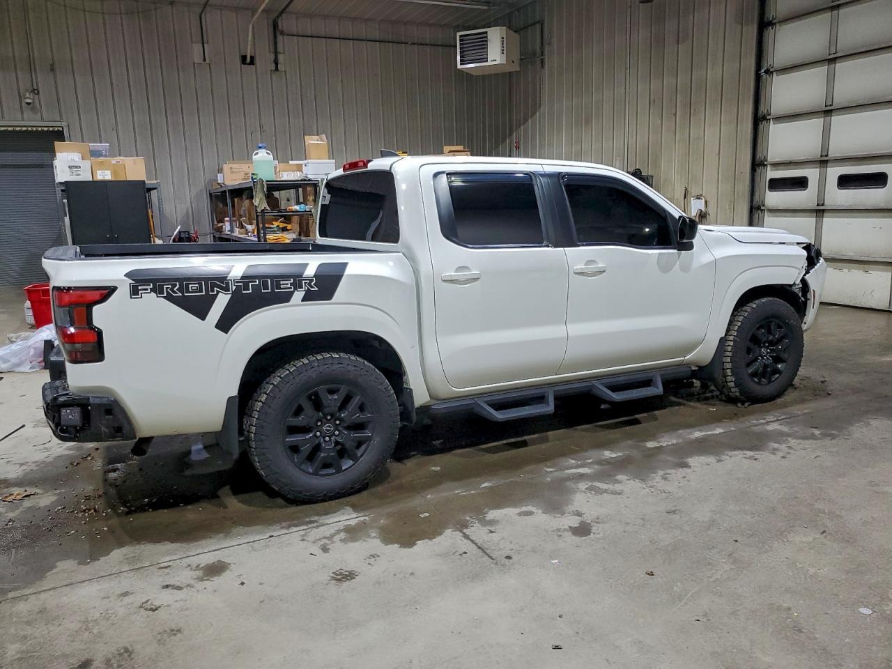 2023 Nissan Frontier s