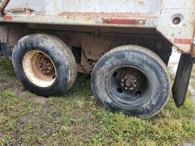 2004 Sterling LT 9500