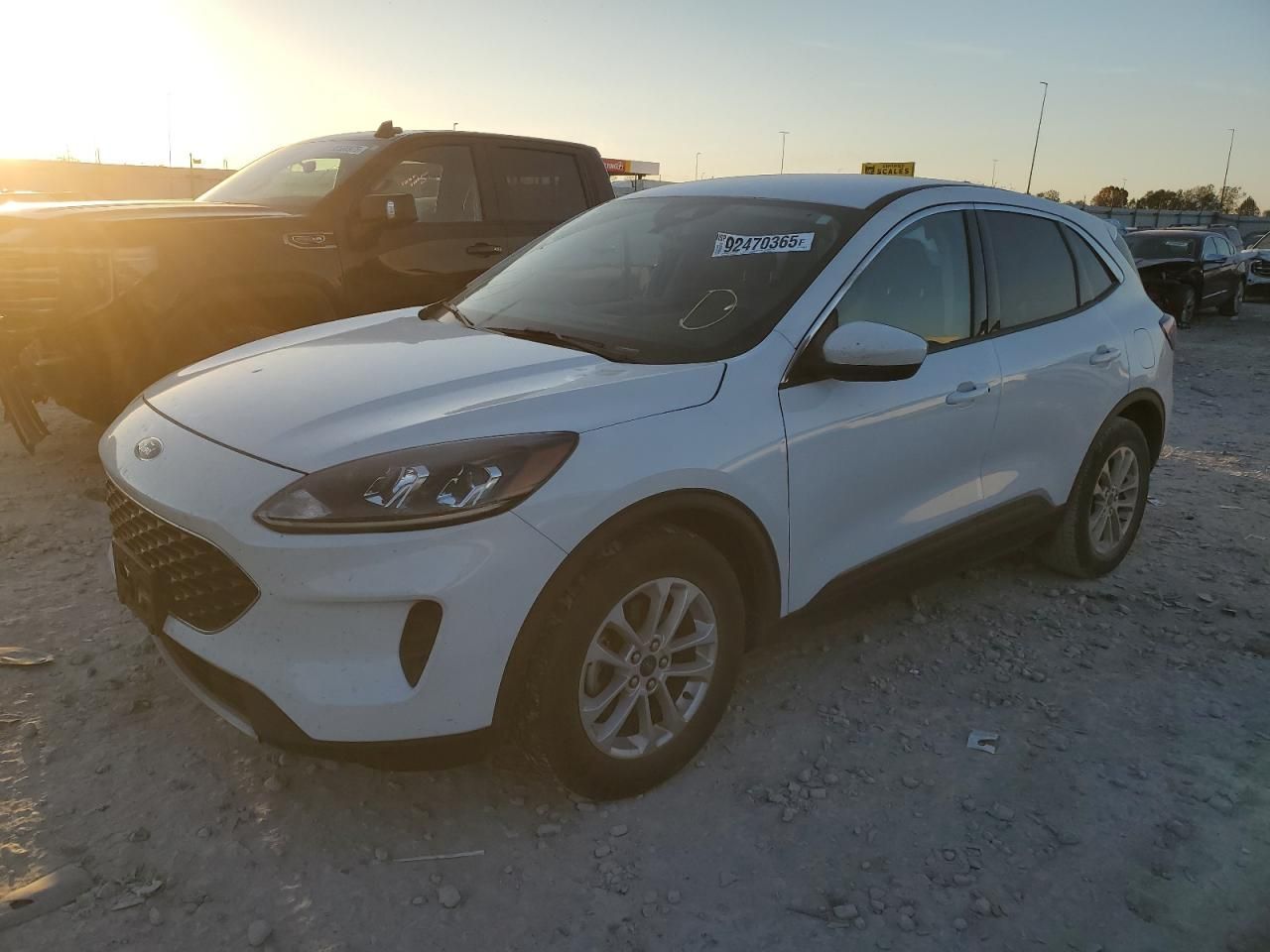 2020 Ford Escape se