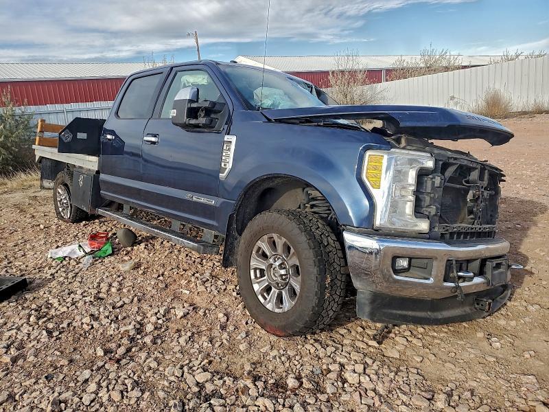 2017 Ford F250 Super Duty Flatbed Truck