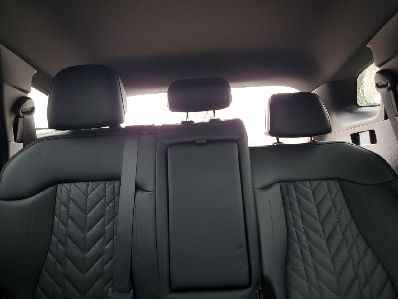2023 KIA Sportage x Line