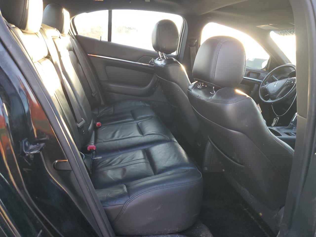 2014 Lincoln MKS