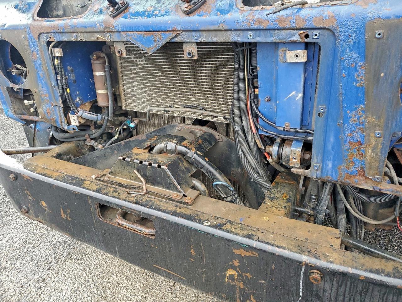 2012 Mack 600 MRU600
