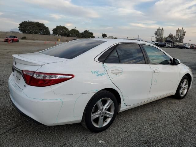 2016 Toyota Camry le